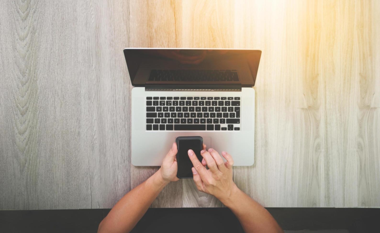 Audyt wewnętrzny a automatyczne systemy raportowania compliance